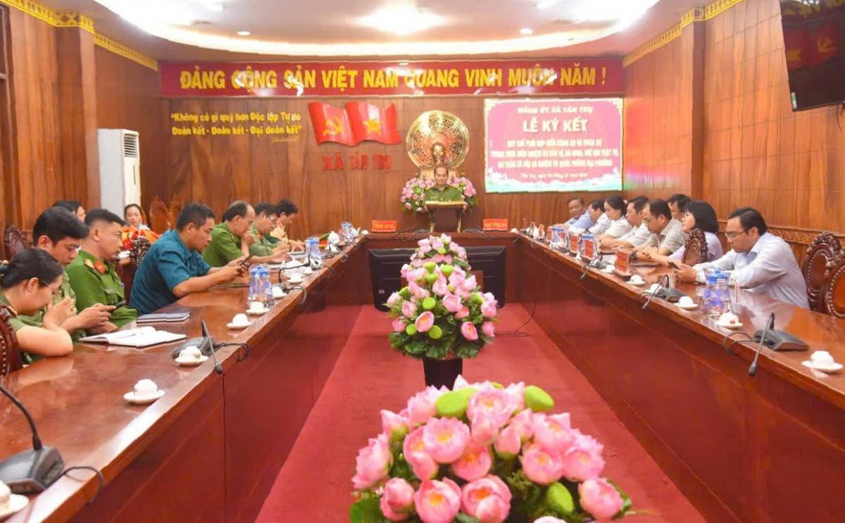 Quang cảnh lễ ký kết