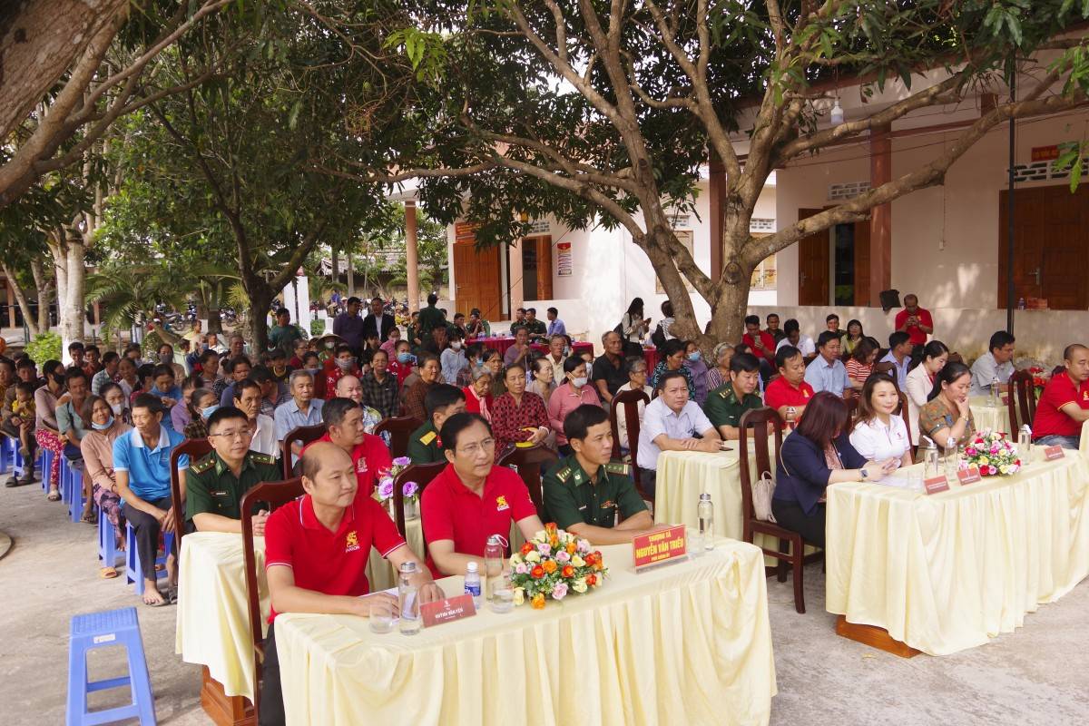 “Chung vị Tết Việt” lan tỏa tại Vĩnh Long và Cần Thơ