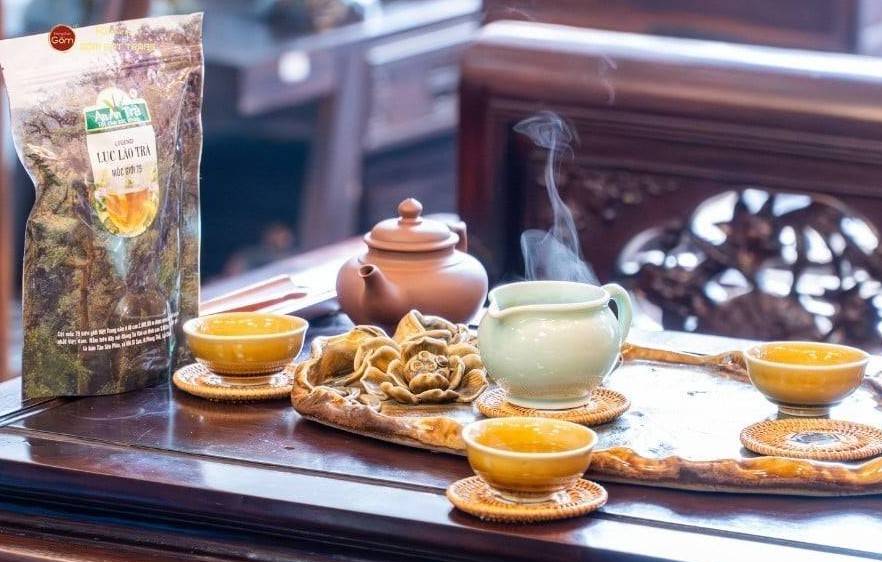 Thưởng tức trà đạo tại không gian Gốm Bát Tràng