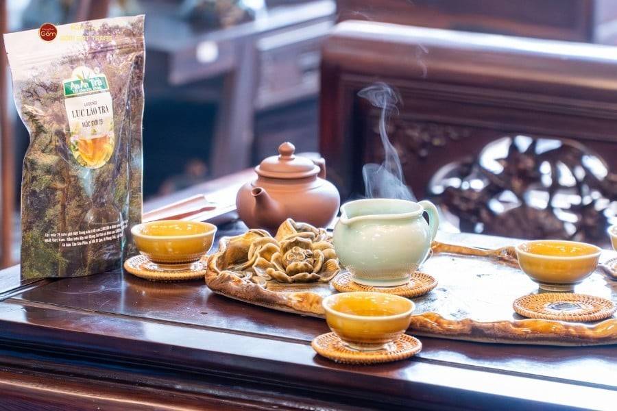 Thưởng tức trà đạo tại không gian Gốm Bát Tràng