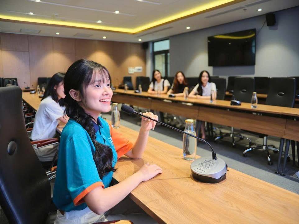 UEH chính thức khởi động mùa tuyển sinh đại học chính quy 2026: Đổi mới phương thức, mở rộng chương trình đào tạo, gia tăng chiều sâu quốc tế