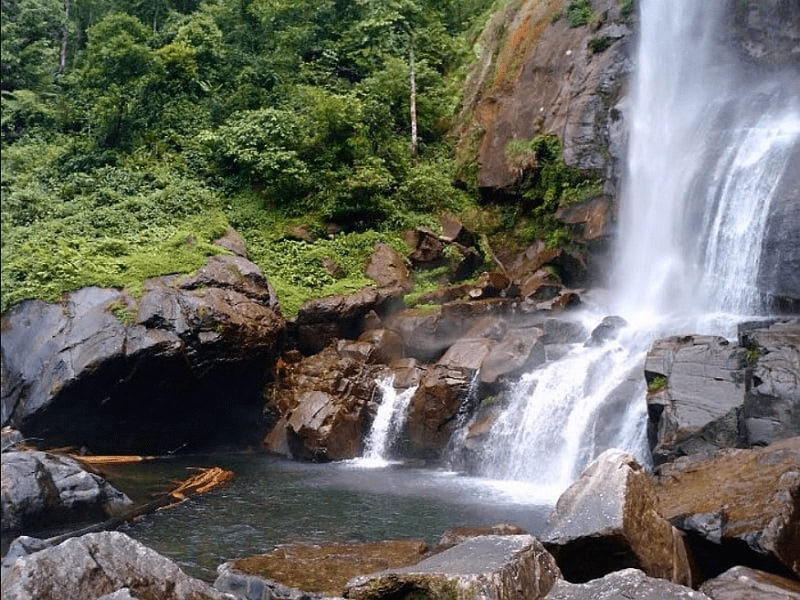 Thác Bay Liêm Phú