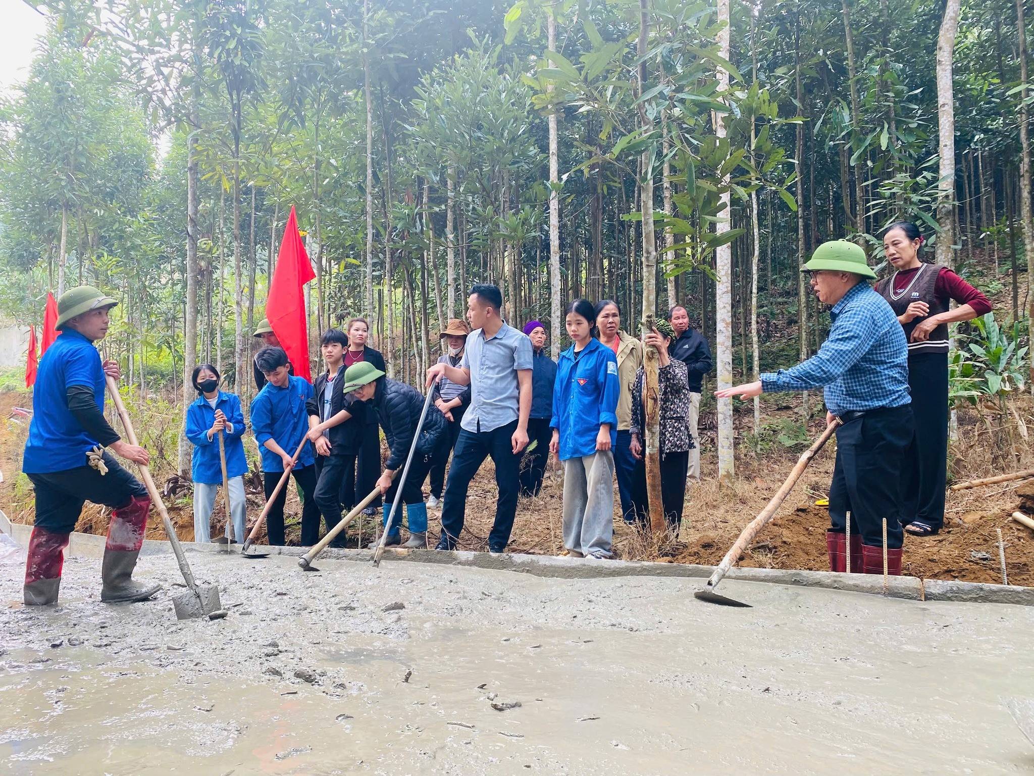 Từ Mậu A, phong trào “Con đường mùa xuân” lan tỏa mạnh mẽ trong cộng đồng dân cư