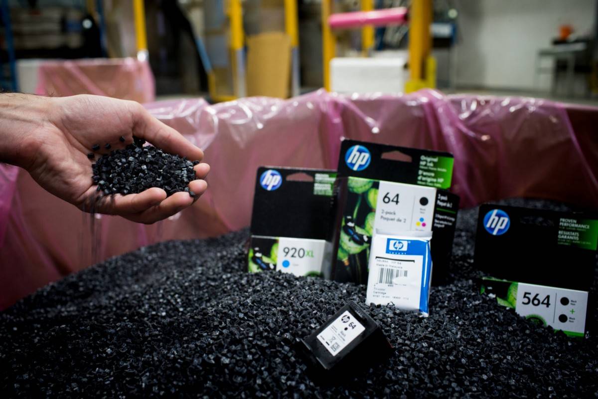 Năm 2026 HP Việt Nam nâng tỷ lệ sử dụng vật liệu tái chế lên 90%