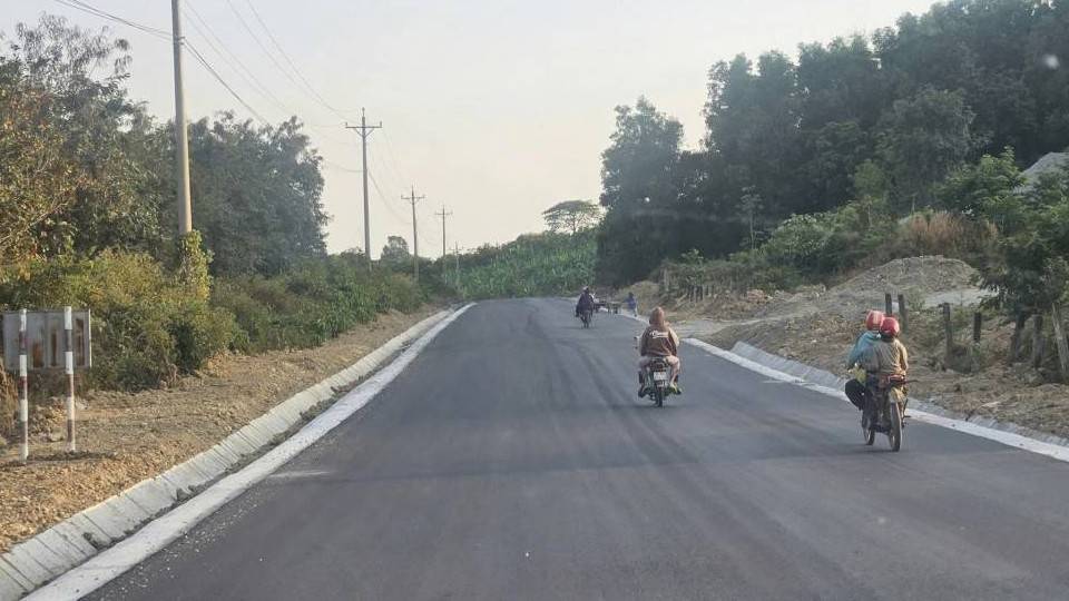 Quốc lộ 28B nối Đà Lạt – Phan Thiết (cũ) còn vướng khoảng 1km mặt bằng