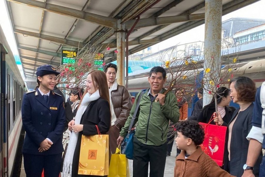 Cao điểm Tết Bính Ngọ 2026: Đường sắt bổ sung hơn 7.300 vé tàu khách
