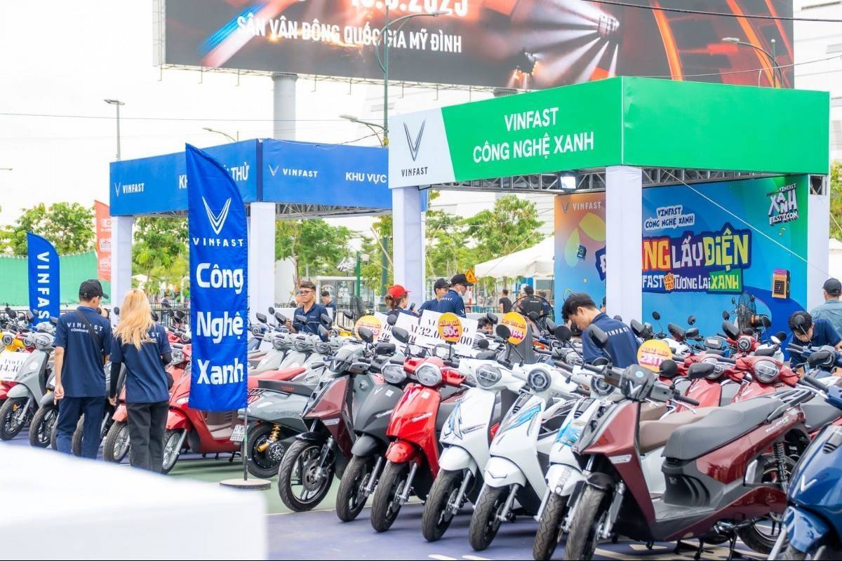 VinFast mở siêu ngày hội “Đổi xăng lấy điện”, mang cơ hội lên đời xe điện đến hàng nghìn người dùng
