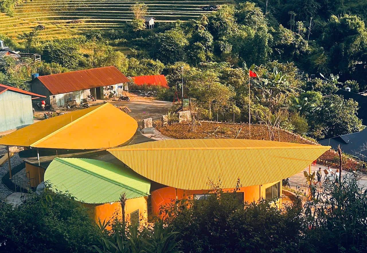 Toàn cảnh khuôn viên điểm trường Kể Cả, xã Chế Tạo, tỉnh Lào Cai