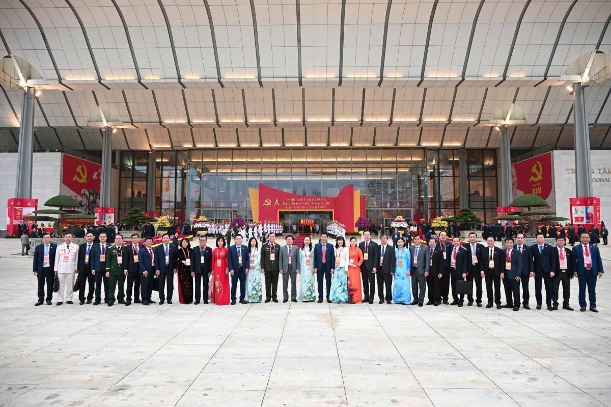 Đoàn đại biểu tỉnh Tây Ninh tham dự Đại hội đại biểu toàn quốc lần thứ XIV của Đảng.