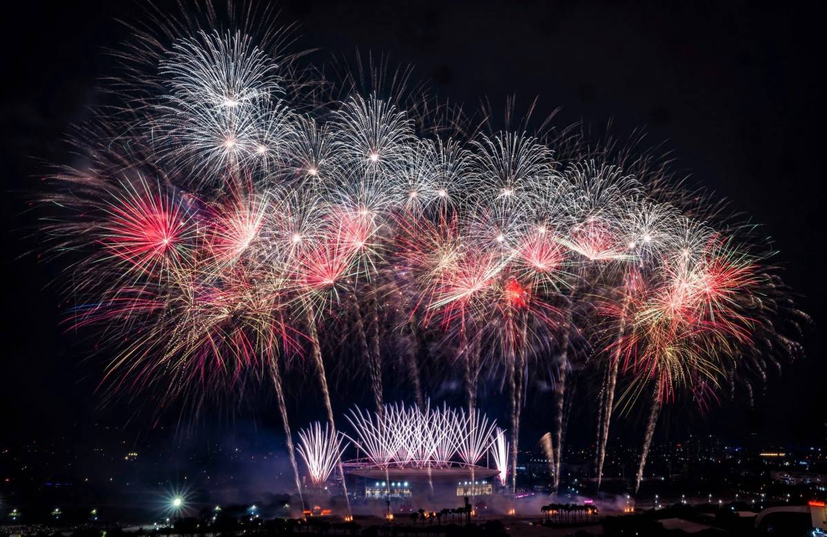 Từ Phú Quốc, Đà Nẵng, Sun Group mang cả bầu trời pháo hoa đỉnh cao ra Thủ đô