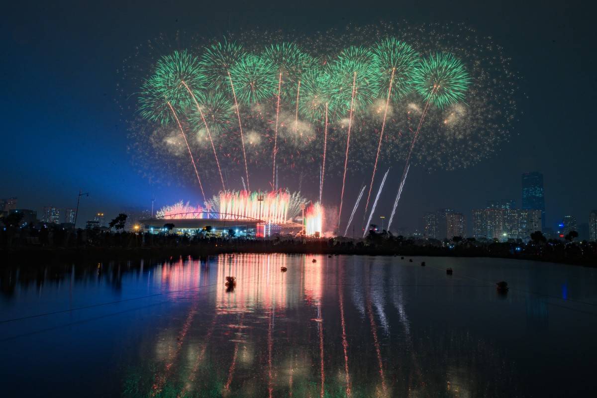 Từ Phú Quốc, Đà Nẵng, Sun Group mang cả bầu trời pháo hoa đỉnh cao ra Thủ đô