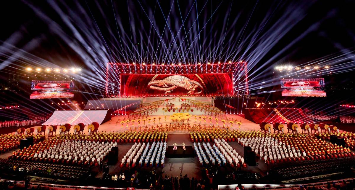 Từ Phú Quốc, Đà Nẵng, Sun Group mang cả bầu trời pháo hoa đỉnh cao ra Thủ đô