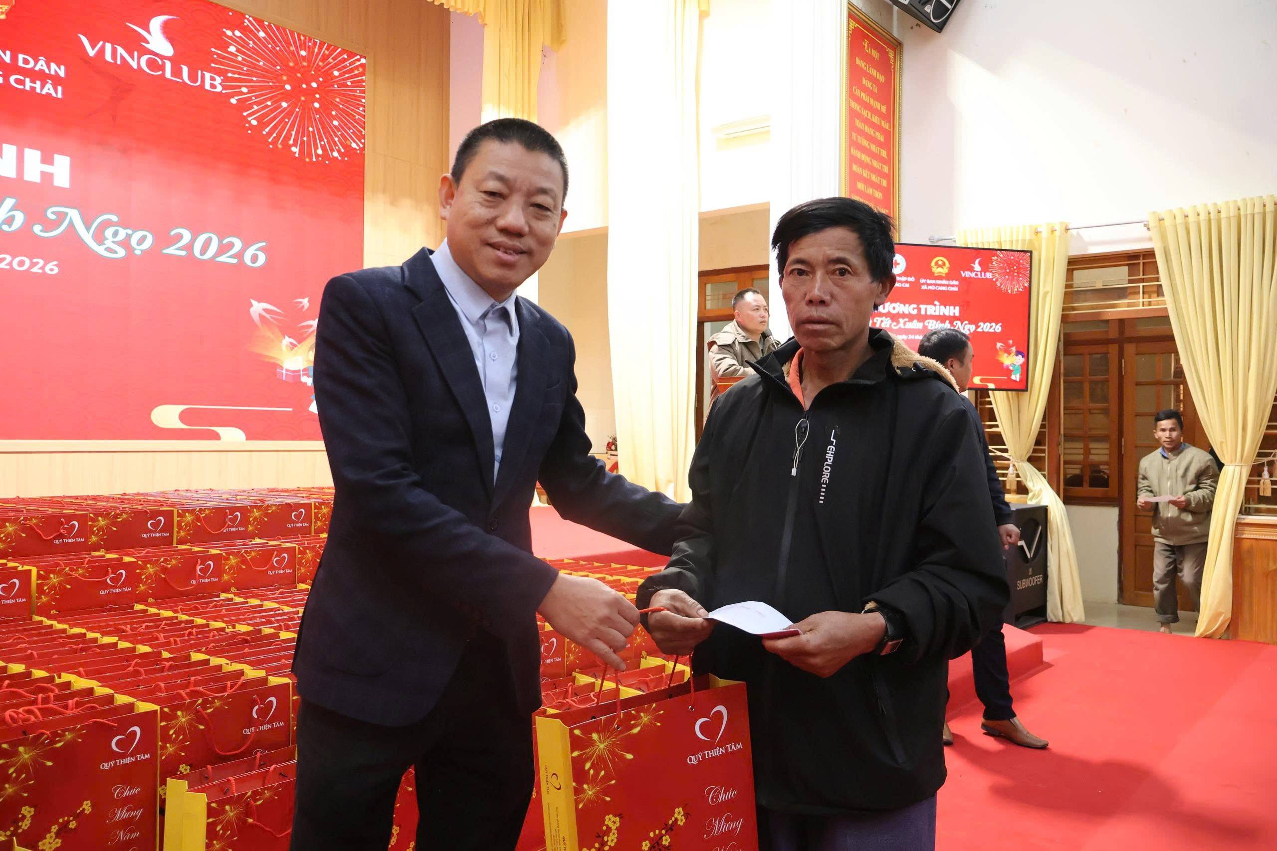 Hơi ấm doanh nghiệp lan tỏa vùng cao, mang Tết Xuân Bính Ngọ đến Mù Cang Chải