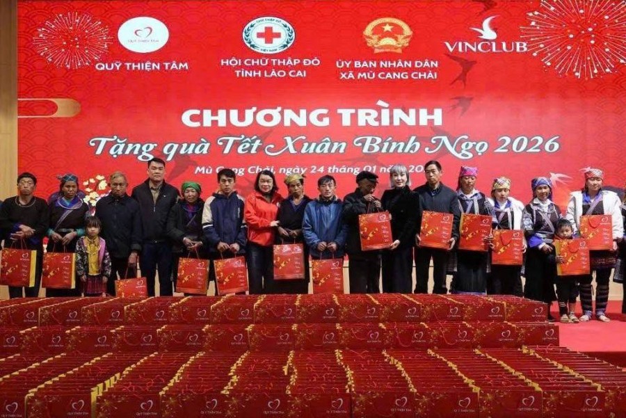 Hơi ấm doanh nghiệp lan tỏa vùng cao, mang Tết Xuân Bính Ngọ đến Mù Cang Chải