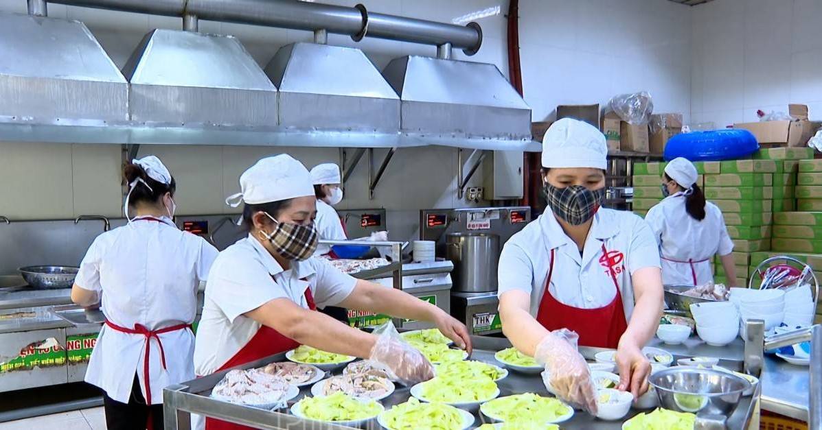 Phú Thọ siết an toàn thực phẩm tại bếp ăn doanh nghiệp khu công nghiệp