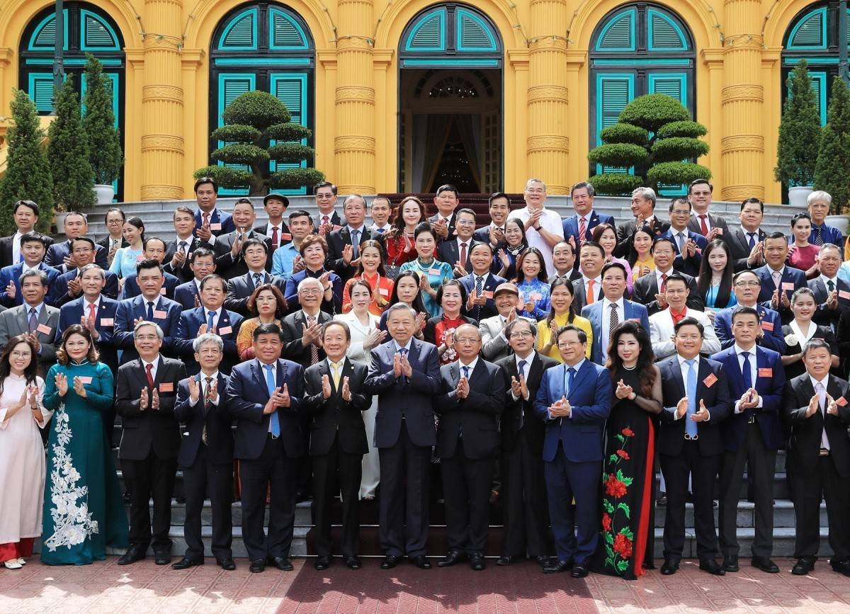 Tổng Bí thư, Chủ tịch nước Tô Lâm có buổi gặp mặt với Đoàn đại biểu Hiệp hội Doanh nghiệp nhỏ và vừa Việt Nam.