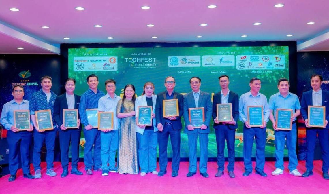 Dấu ấn Ecotech 2025: Vinh danh những “cánh tay nối dài” của Hệ sinh thái Công nghệ Xanh