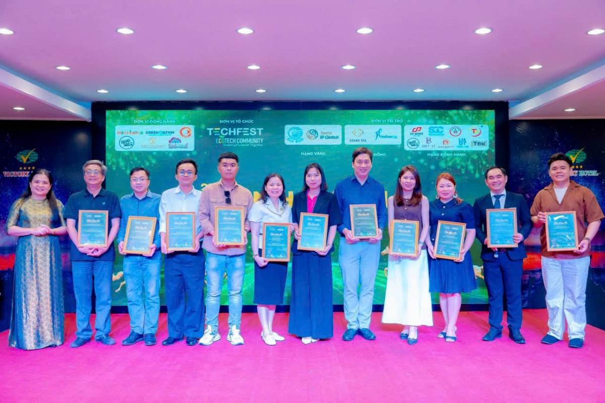 Dấu ấn Ecotech 2025: Vinh danh những “cánh tay nối dài” của Hệ sinh thái