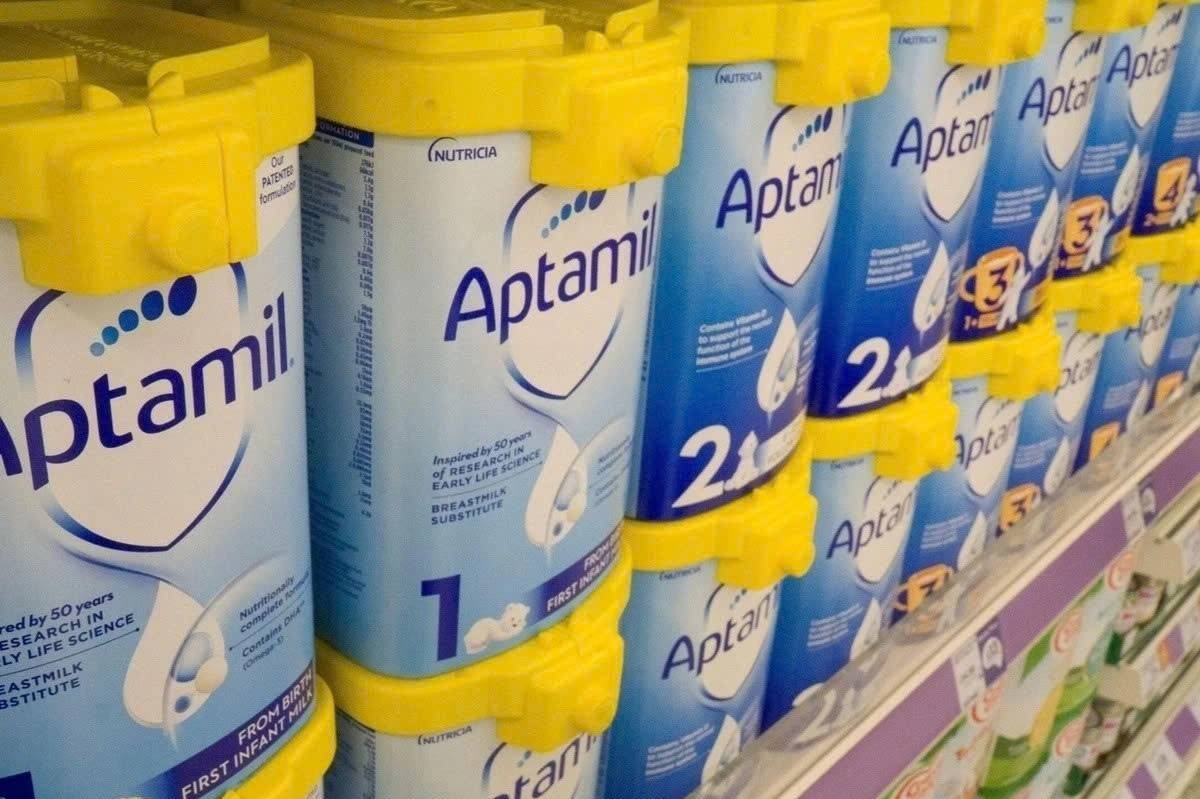 Buộc gỡ bỏ sữa Aptamil nhiễm độc tố trên các sàn thương mại điện tử