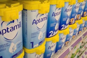 Buộc gỡ bỏ sữa Aptamil nhiễm độc tố trên các sàn thương mại điện tử
