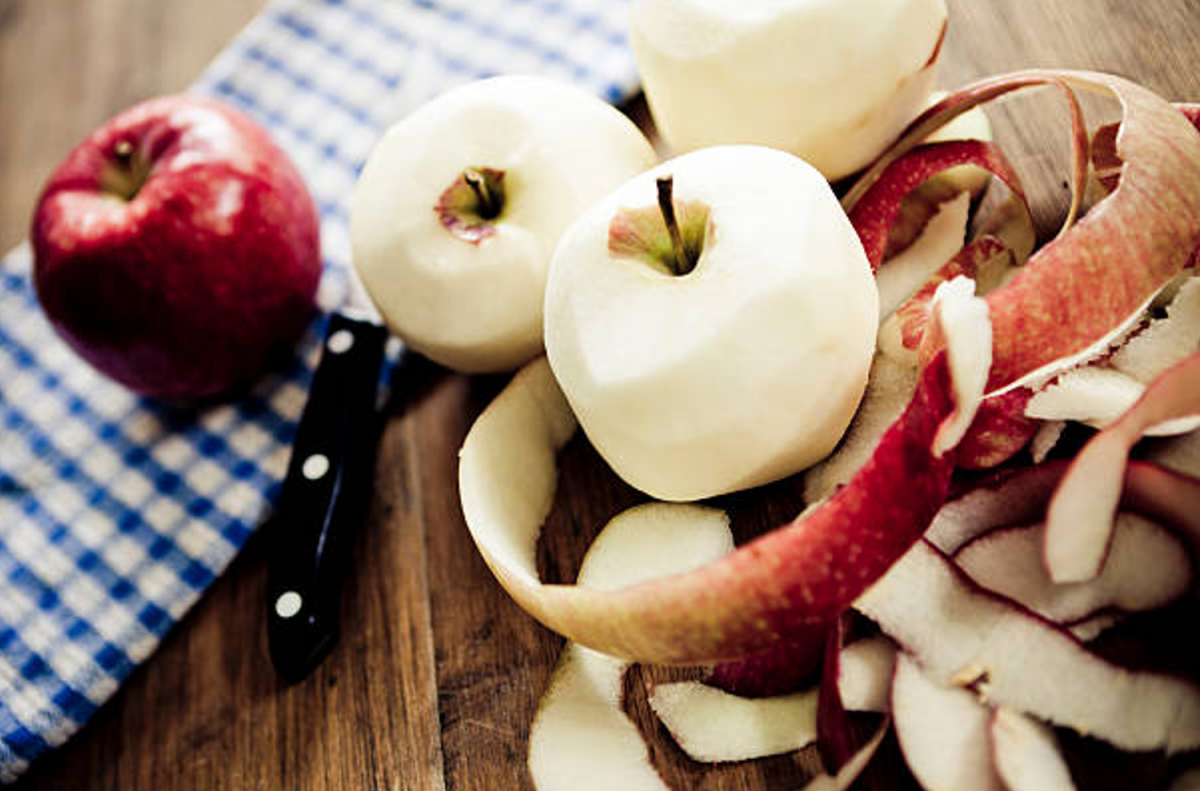 Virus Nipah cực kỳ nguy hiểm: Bộ Y tế khuyến cáo gọt vỏ trái cây trước khi ăn