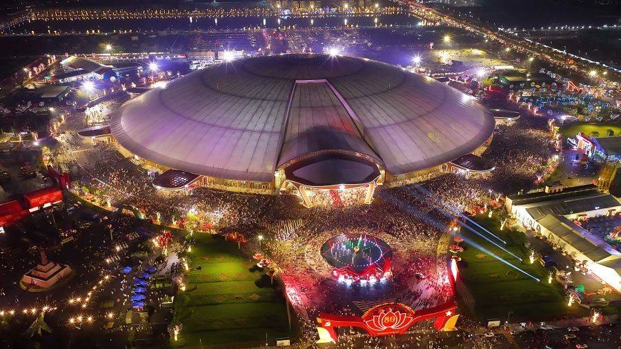 Quy hoạch trên trục đường Trường Sa và kế cận VEC, giúp các phố thương mại Vinhomes Global Gate đón dòng khách khổng lồ