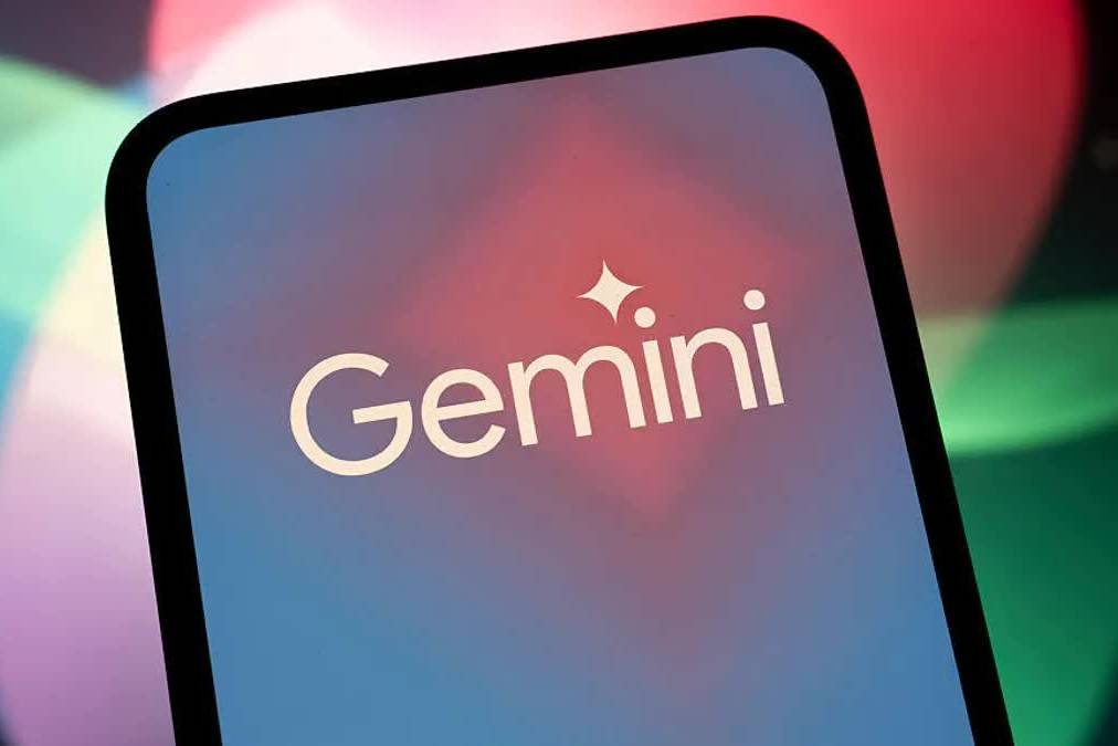Apple dự kiến tích hợp AI Gemini của Google vào Siri từ tháng 2