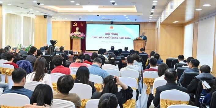 Xuất nhập khẩu lập kỷ lục năm 2025, tạo đà tăng trưởng 15-16% trong năm 2026