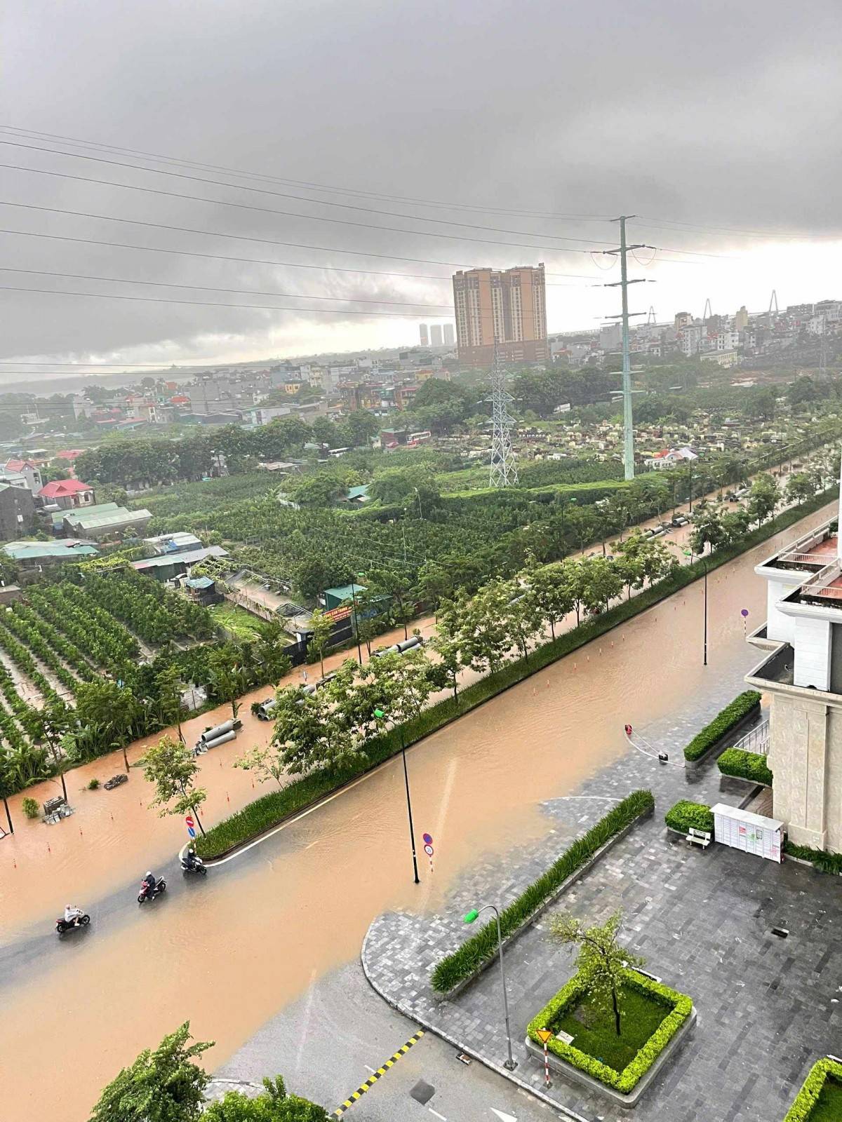 Hà Nội: Cắt đê hữu Hồng làm cống chống ngập cho Ciputra