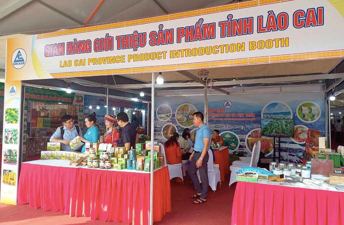 Lào Cai đẩy mạnh kết nối, quảng bá sản phẩm đặc trưng tại Hội chợ Mùa Xuân 2026