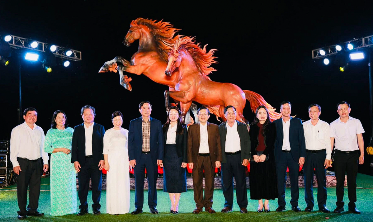 Quảng Trị: Điểm nhấn văn hóa ven sông Thạch Hãn dịp Tết Bính Ngọ