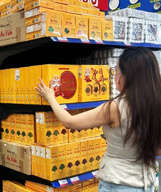 Chữ “sạch” và những chuyển động mới của thị trường nhang