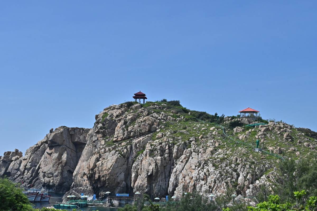 Khánh Hòa bảo vệ đàn chim yến báu vật Quốc gia và thương hiệu Yến Sào đặc trưng