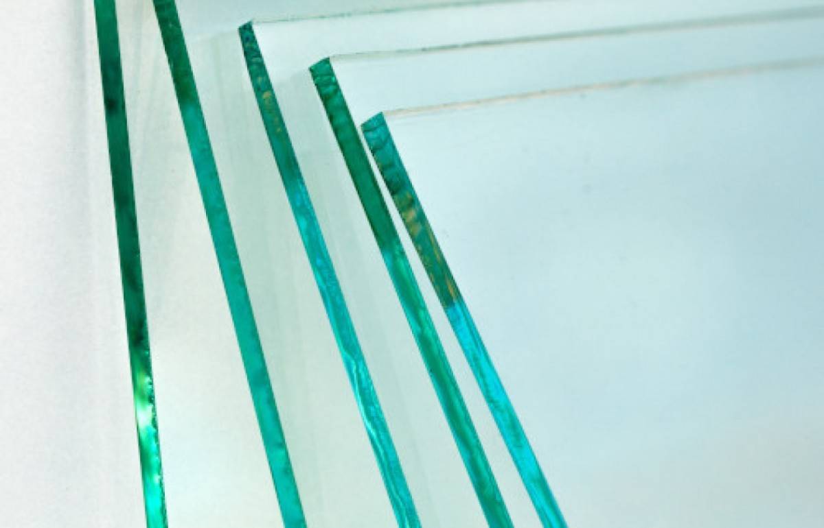 Bộ Công Thương áp thuế chống bán phá giá tạm thời đối với kính nổi không màu