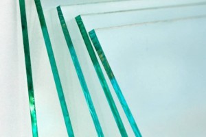 Bộ Công Thương áp thuế chống bán phá giá tạm thời đối với kính nổi không màu