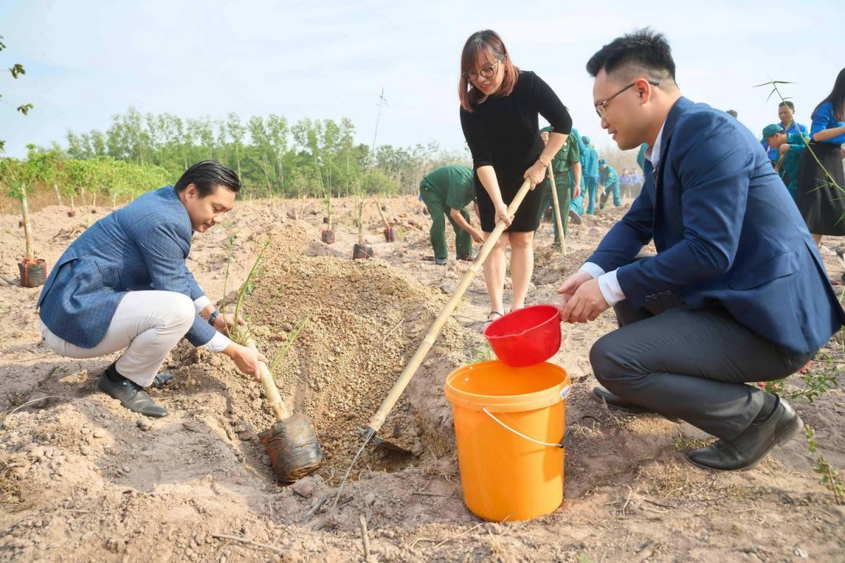 Amway Việt Nam,Lũy tre biên giới,trách nhiệm xã hội doanh nghiệp, Trung ương Đoàn TNCS Hồ Chí Minh,bảo vệ môi trường 3