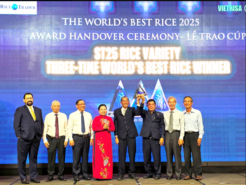 Gạo ST 25 được trao Cúp “Gạo ngon nhất thế giới năm 2025” – Khẳng định vị thế và giá trị hạt gạo Việt Nam trên trường quốc tế