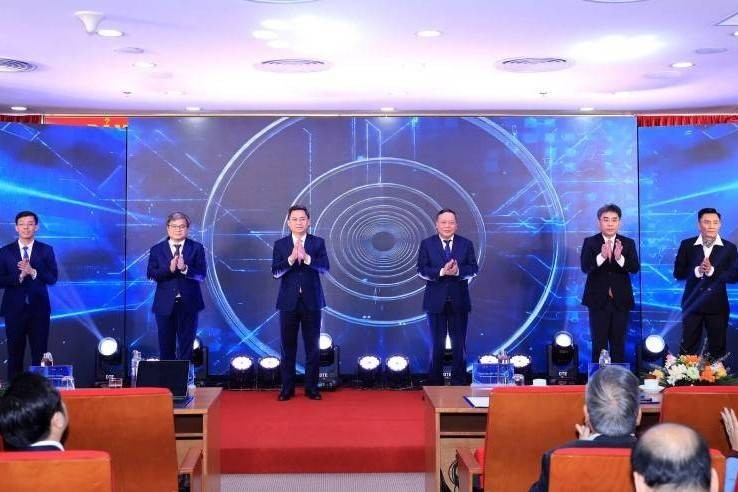 Hà Nội ra mắt sàn giao dịch công nghệ và “chợ” chuyển đổi số