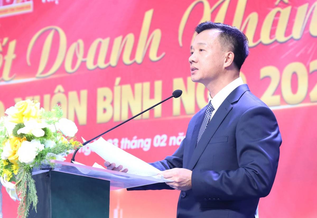 Chủ tịch Hiệp hội Doanh nghiệp tỉnh Thanh Hóa Nguyễn Xuân Hưng khai mạc chương trình.