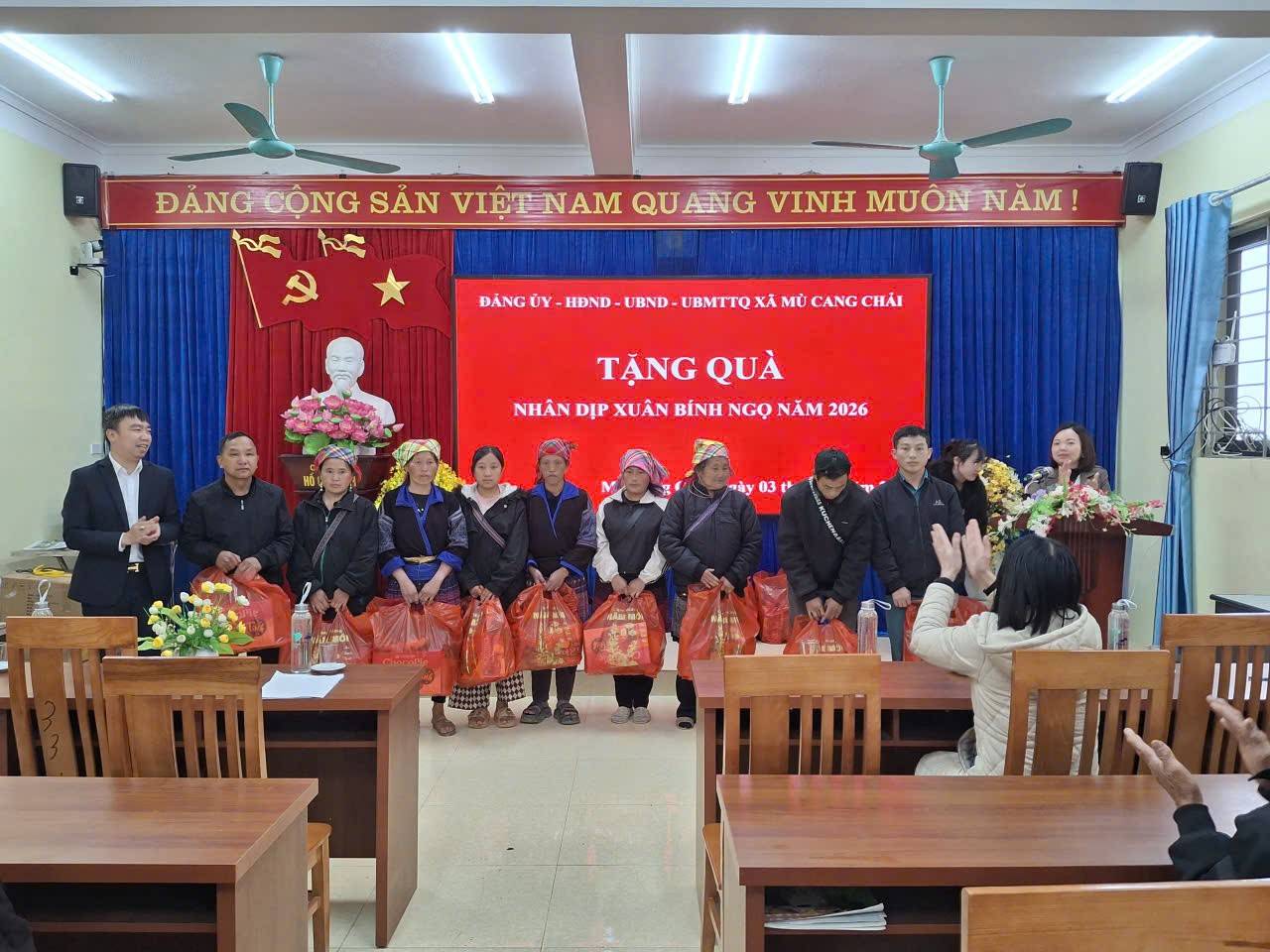 Củng cố niềm tin của Nhân dân – nền tảng vững chắc xây dựng Đảng ở vùng đồng bào dân tộc