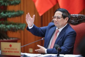 Thủ tướng Chính phủ yêu cầu thông quan 24/7, lập đường dây nóng tháo gỡ vướng mắc Nghị định 46