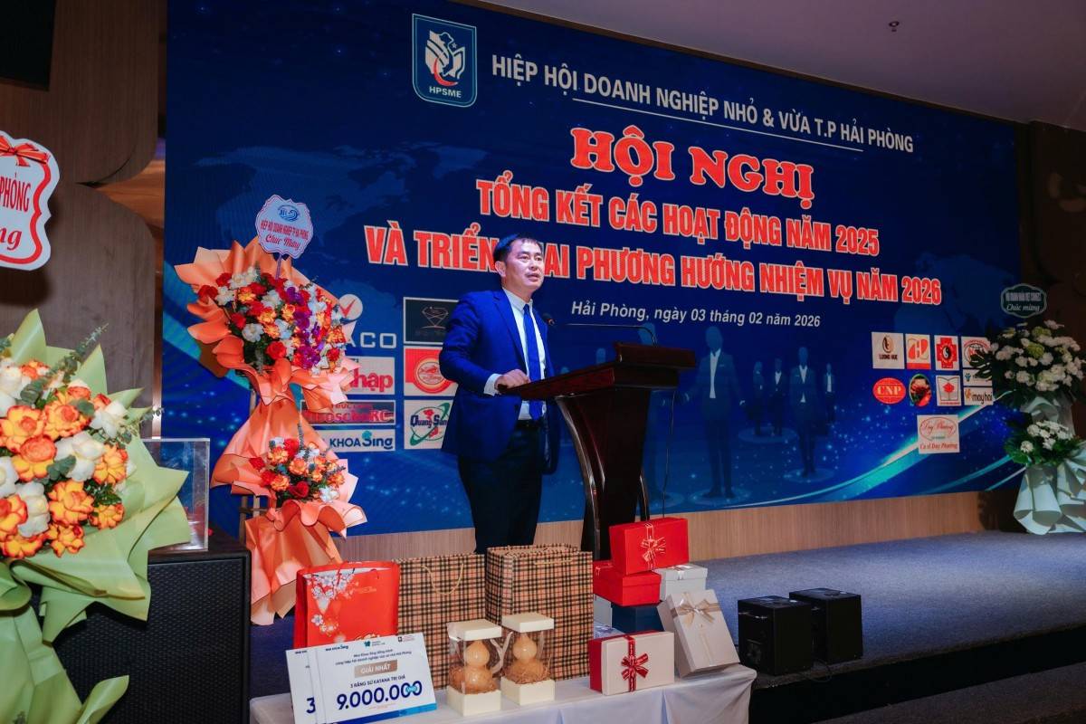 Ông Trần Tiến Dũng – Chủ tịch HĐQT Công ty CP Đầu tư Sao Á D.C phát biểu