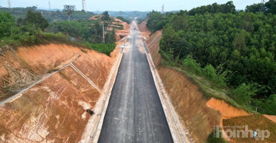 Phú Thọ chuyển giao 199 dự án đầu tư công từ cấp huyện về cấp xã