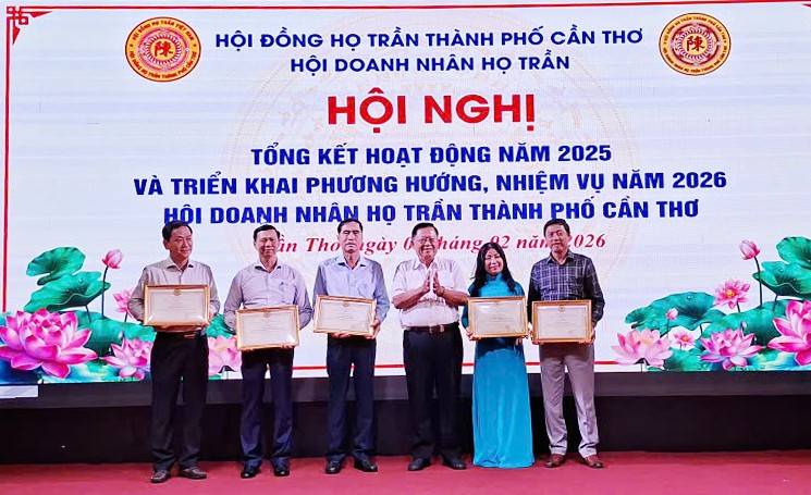 Họ Trần ở Cần Thơ: Từ gốc gia đình đến trách nhiệm doanh nhân