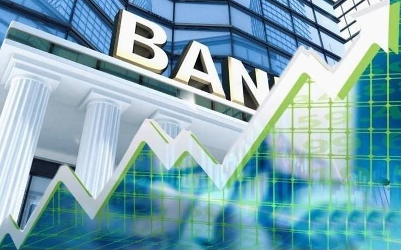 Gần 400.000 tỷ đồng chảy về túi ngành ngân hàng năm 2025: Vietcombank một mình đóng góp 11%