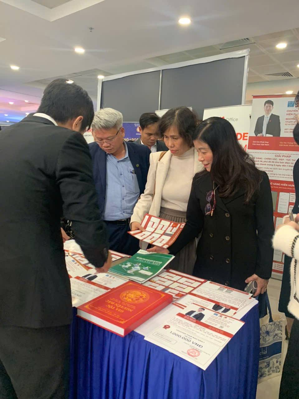 Dấu ấn chuyển đổi số gia phả tại Lễ ra mắt Sàn Giao dịch Công nghệ Hà Nội