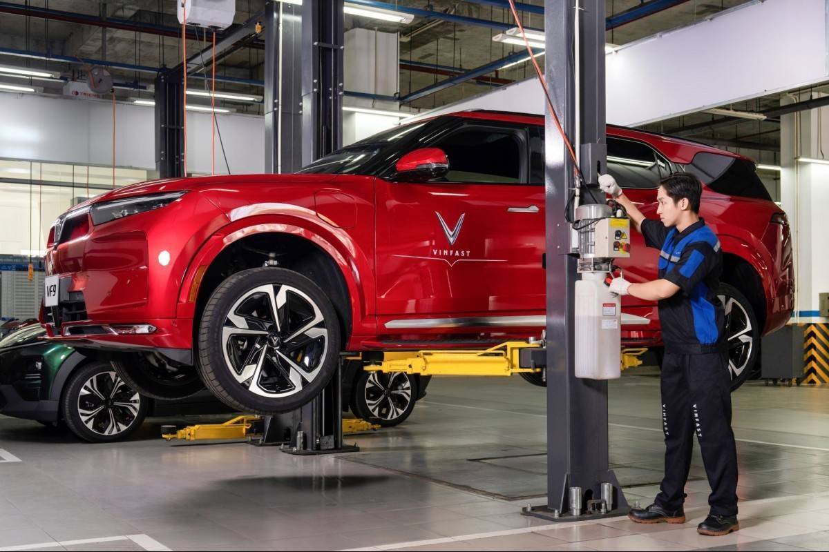 Bảo dưỡng giá mềm, dịch vụ không ngừng được nâng cấp, VinFast tạo tiêu chuẩn hậu mãi mới trên thị trường