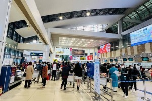 Cao điểm Tết, hành khách qua sân bay Nội Bài lên tới hơn 117.000 lượt/ngày