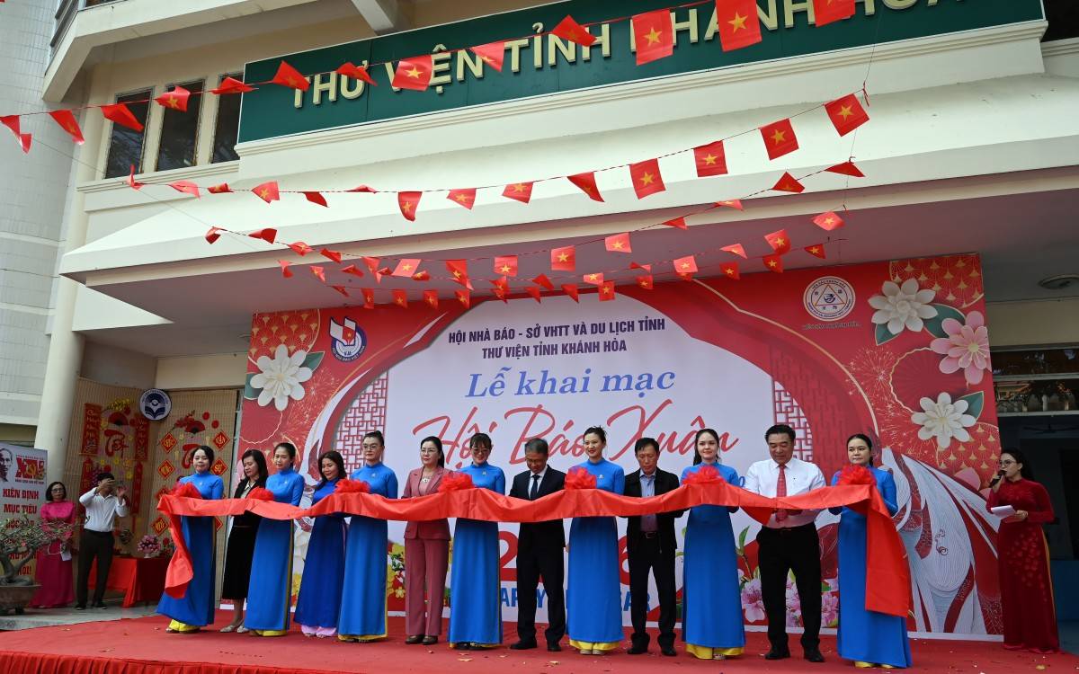 Hội báo Xuân Bính Ngọ 2026 – Nét đẹp văn hóa và bức tranh sôi động về hoạt động báo chí Khánh Hòa