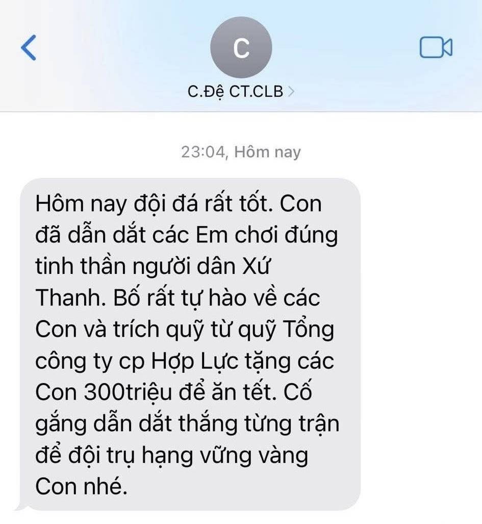 Dòng tin nhắn “bầu” Đệ gửi tới HLV trưởng Mai Xuân Hợp được vị HLV này chia sẻ trên trang cá nhân đêm 8/2.